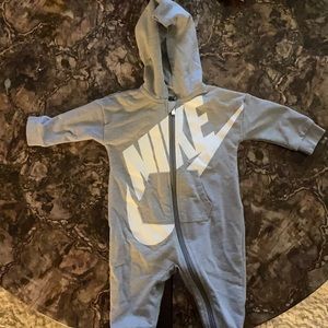 Nike Sweatsuit ( UNISEX)
